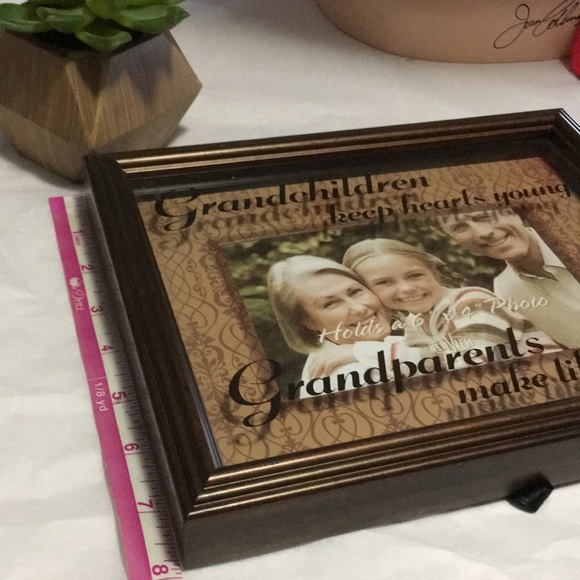 Grandchildren keep hearts young grandparents make life grand 6 x 4 photo frame - Picture 12 of 17